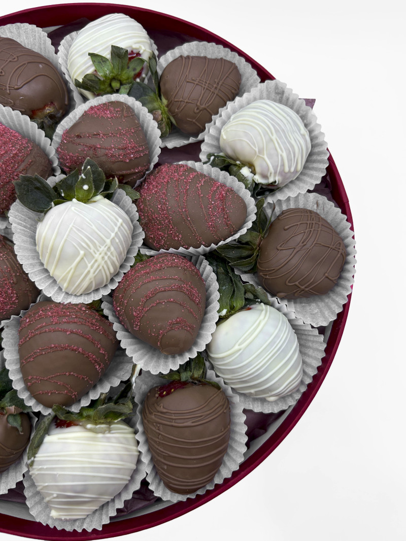 Premium Çikolata Çilek Rüyası