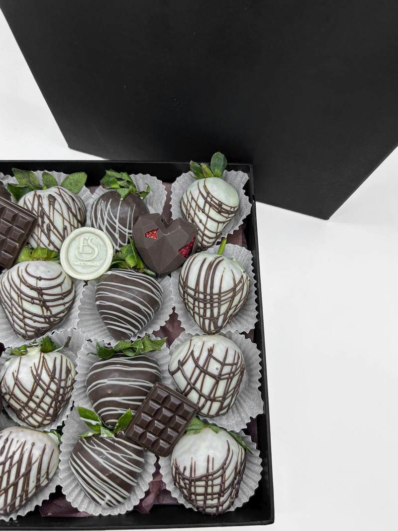 Sevimli Çikolatalı Çilekler 