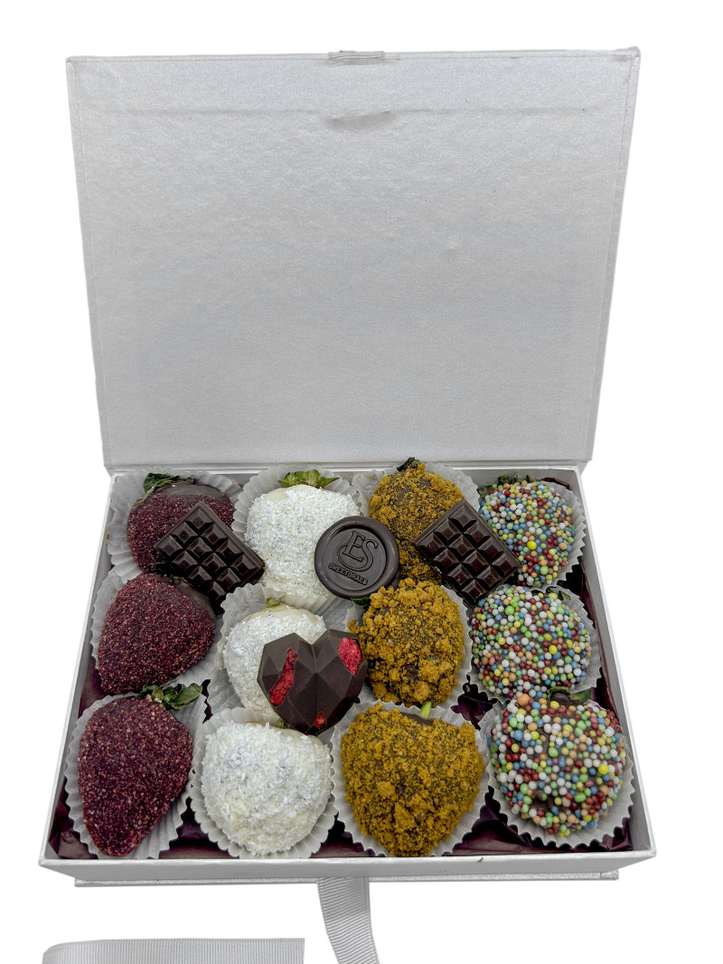 Meyeve Sepeti Lotus Bahçesi Çilek