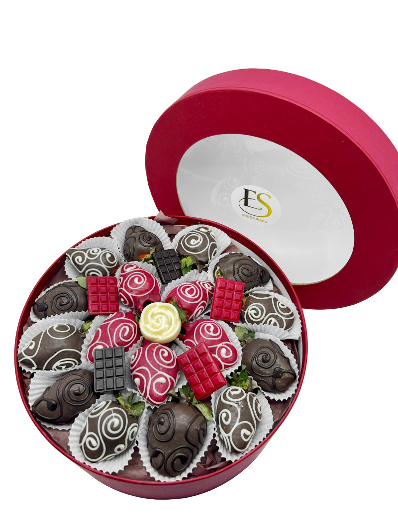 Kutuda Çikolata Çilek Çümbüşü