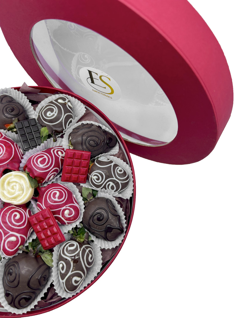 Kutuda Çikolata Çilek Çümbüşü