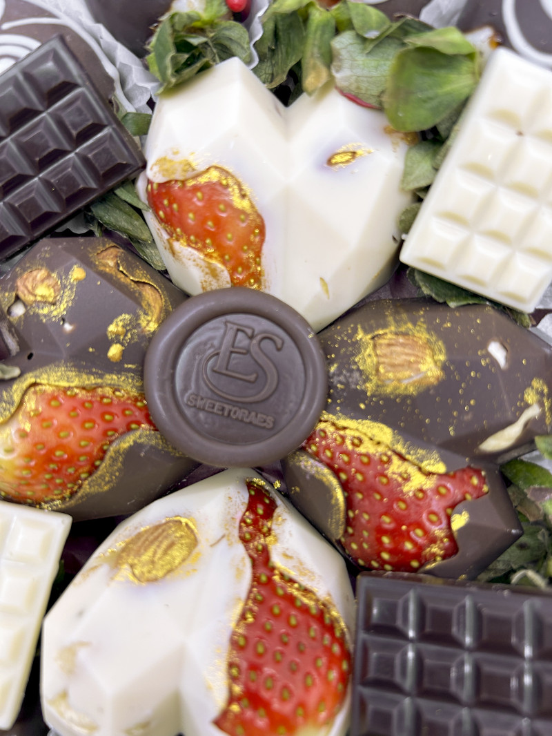 Kristal Kalp Çikolata Çilek Sepeti