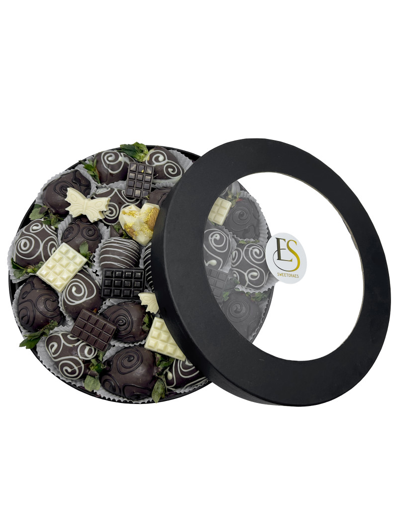 Sevği Dolu Çikolatalı Çilek Kutusu