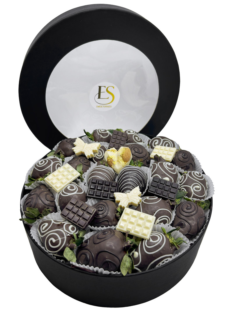 Sevği Dolu Çikolatalı Çilek Kutusu