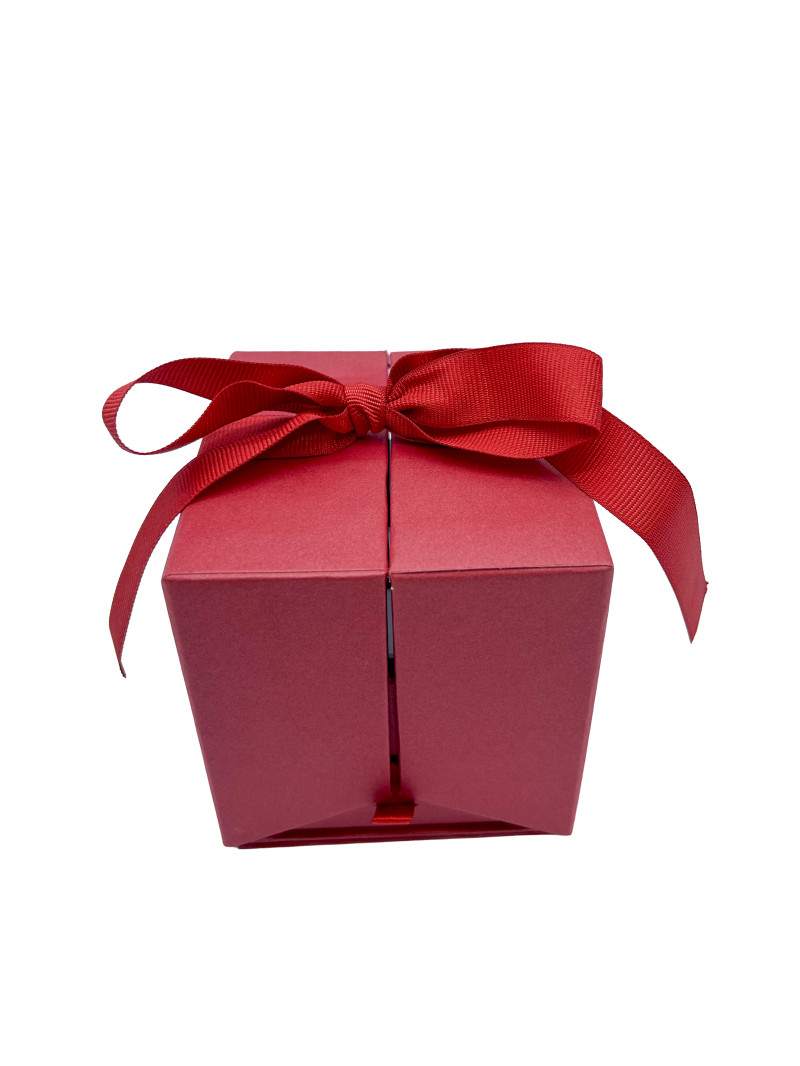 Yapay Gül Çikolata Hediye Kutusu