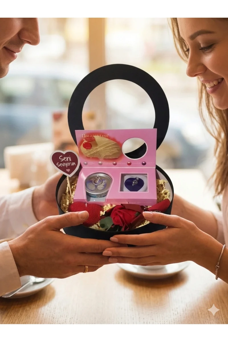 Kalp Mumlu İnci Kolye Hediye Kutusu