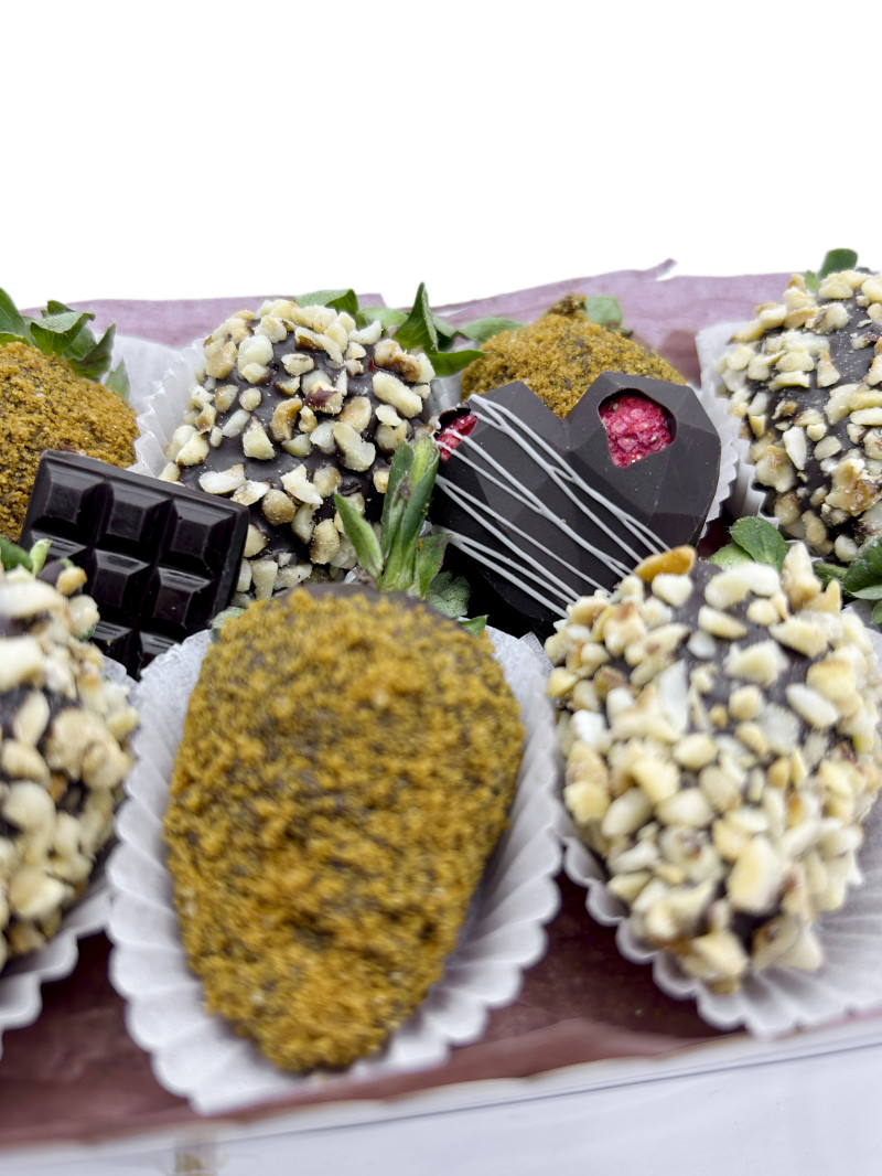 Çikolata Masalı Çilekler