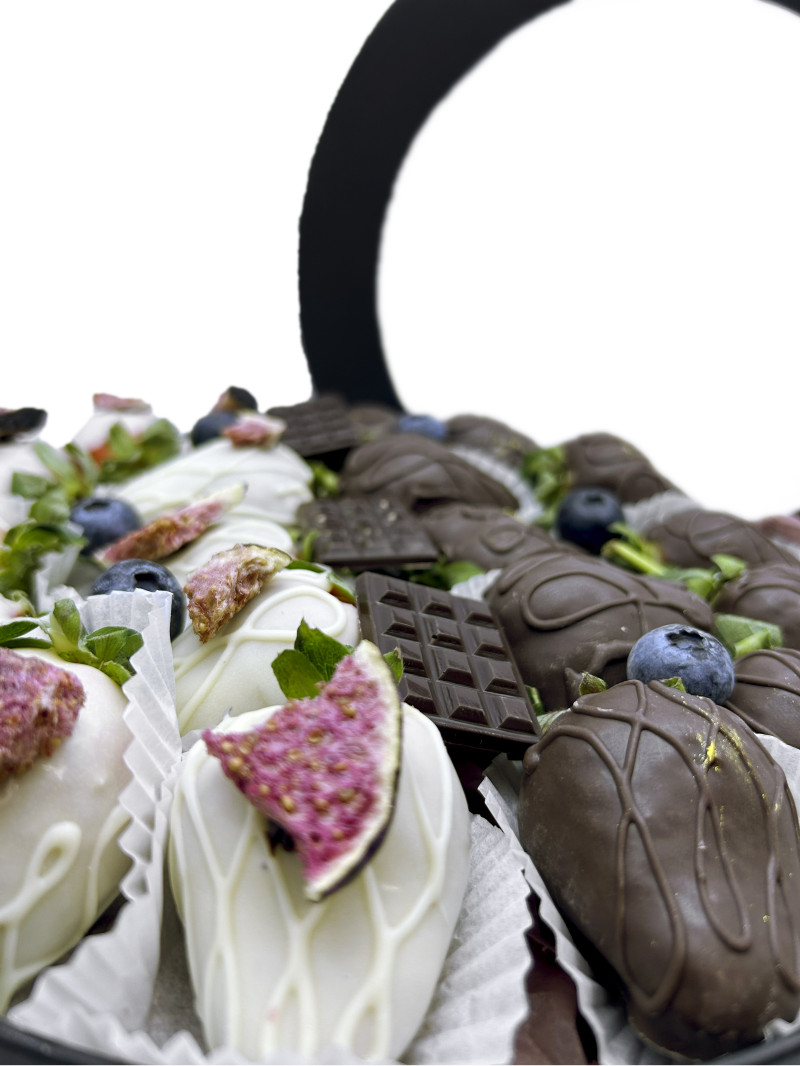 Meyeve Sepeti Gönül Çelengi Çilek